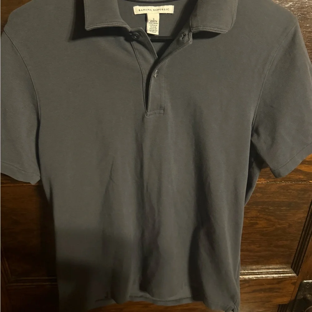 Banana Republic Gray Polo Shirt Relaxed Fit, Size Small, EUC